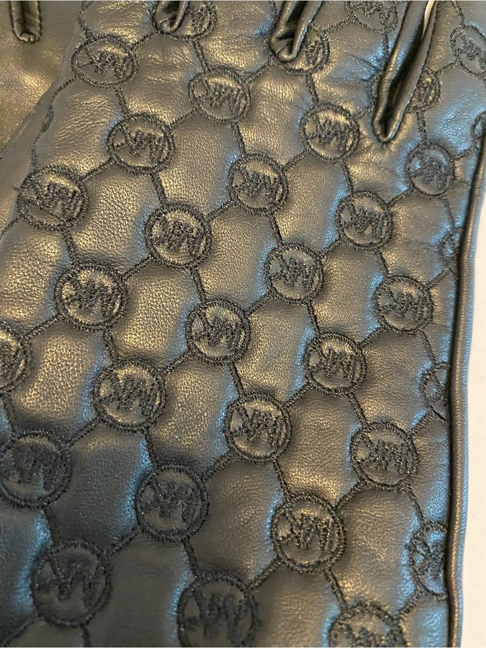 Michael Kors design gloves michael